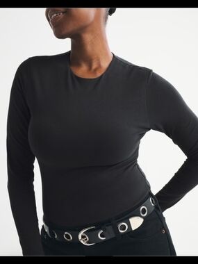 Abercrombie & Fitch Black Long Sleeve Double Lined Baby Tee Women’s L Basic